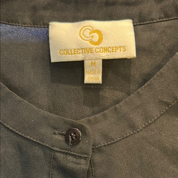 Collective‎ Concepts Gray Button-Up Blouse - Picture 2 of 5